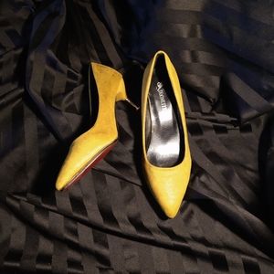 Duomeite chartreuse lime stilleto heels sz 36 (5.5